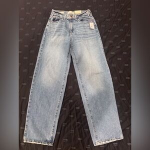 Universal threads 90s baggy jeans